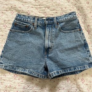 Abercrombie and fitch curve love high rise mom shorts
